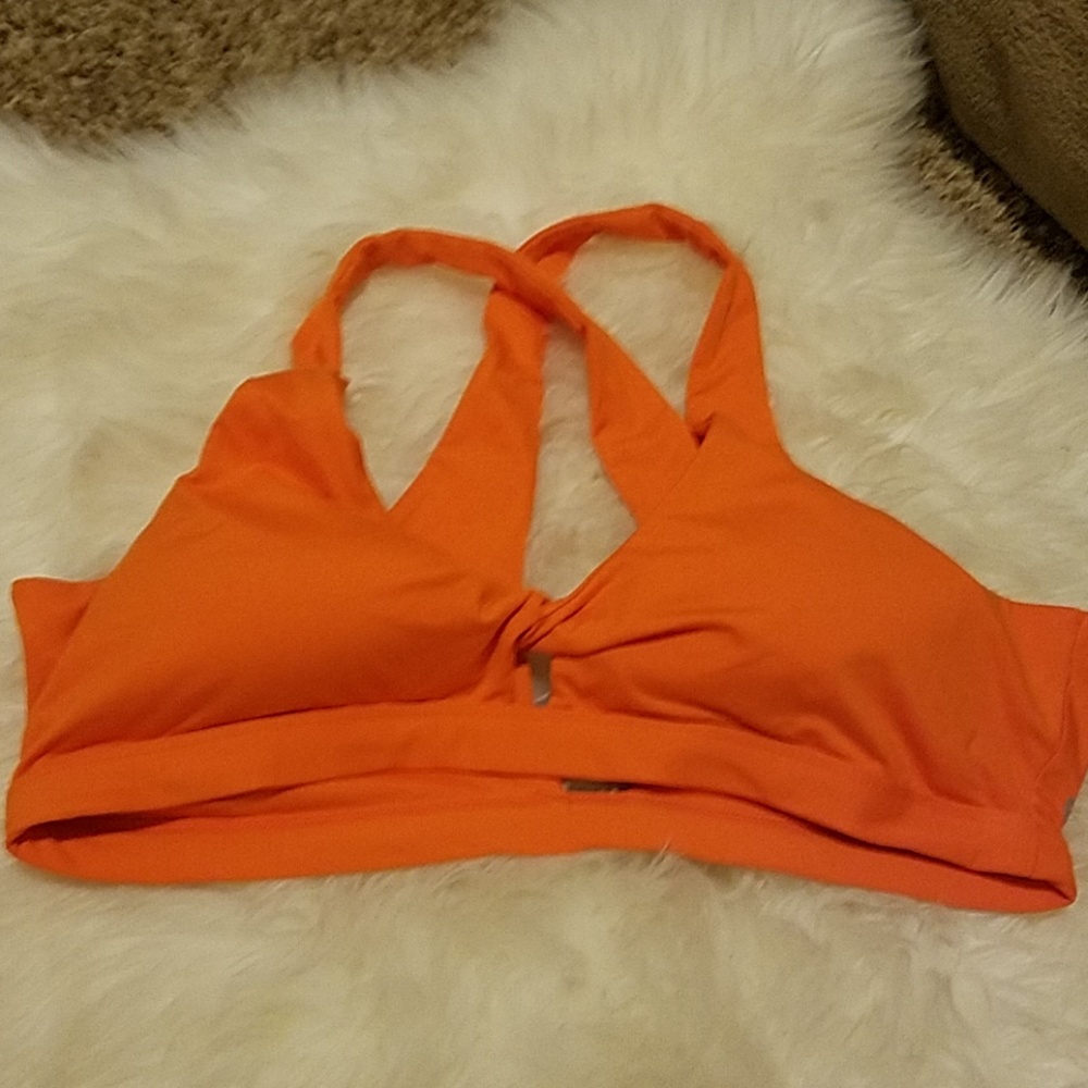 Fabletics sports bra